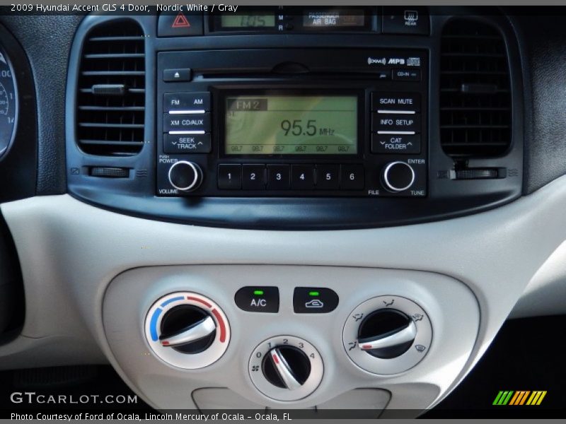 Nordic White / Gray 2009 Hyundai Accent GLS 4 Door