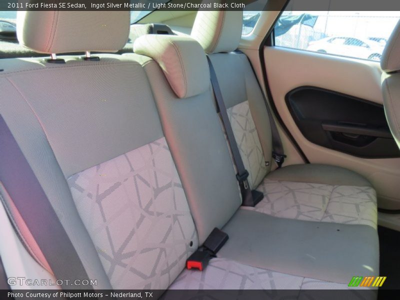 Ingot Silver Metallic / Light Stone/Charcoal Black Cloth 2011 Ford Fiesta SE Sedan