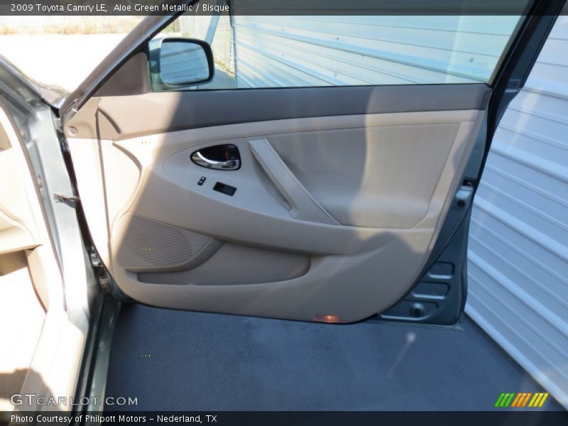 Aloe Green Metallic / Bisque 2009 Toyota Camry LE