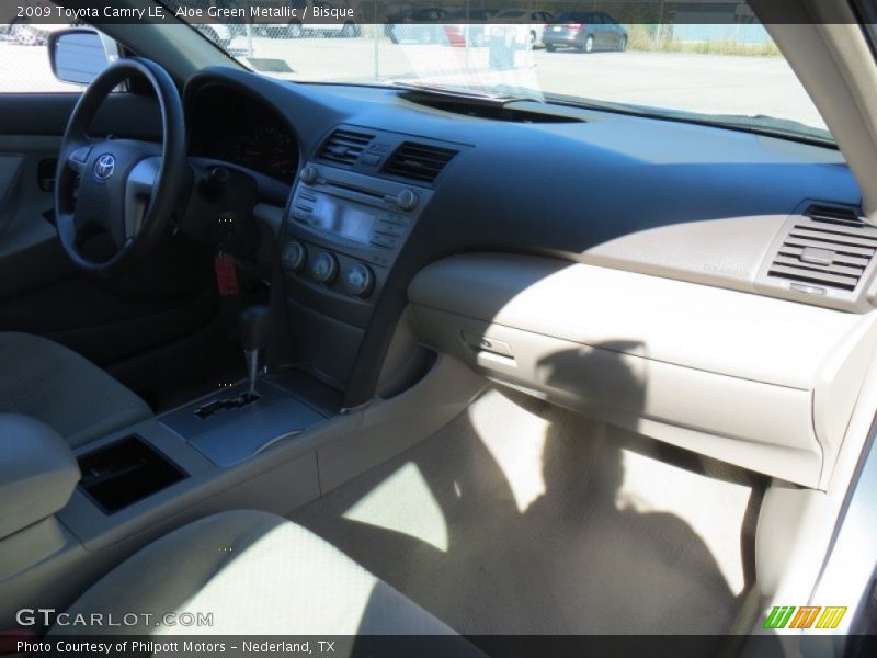 Aloe Green Metallic / Bisque 2009 Toyota Camry LE