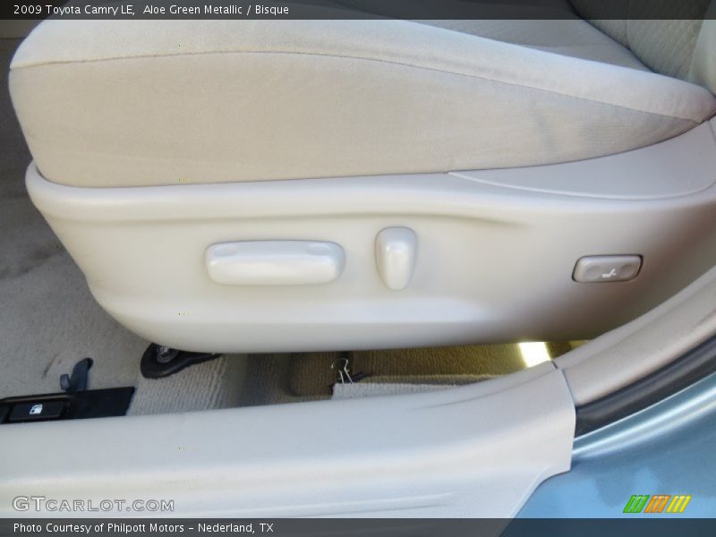 Aloe Green Metallic / Bisque 2009 Toyota Camry LE