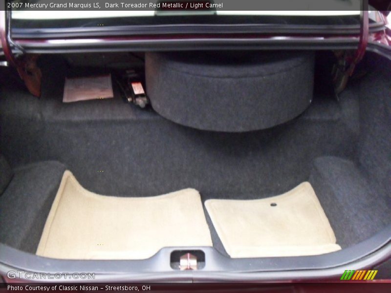 Dark Toreador Red Metallic / Light Camel 2007 Mercury Grand Marquis LS