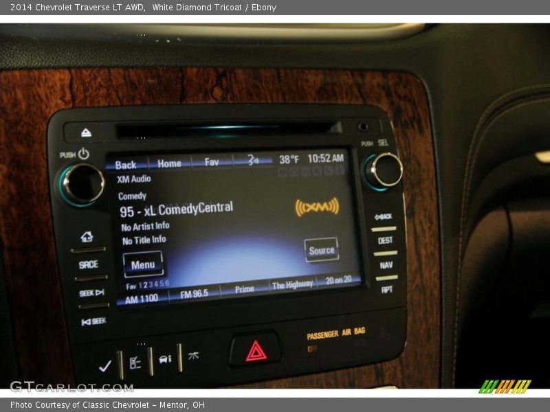 White Diamond Tricoat / Ebony 2014 Chevrolet Traverse LT AWD