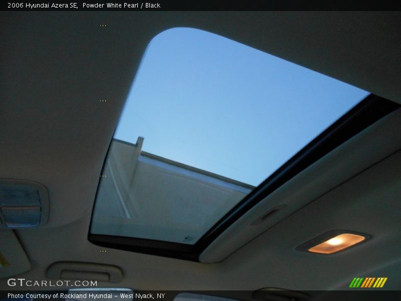 Powder White Pearl / Black 2006 Hyundai Azera SE