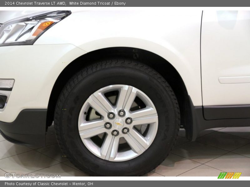 White Diamond Tricoat / Ebony 2014 Chevrolet Traverse LT AWD