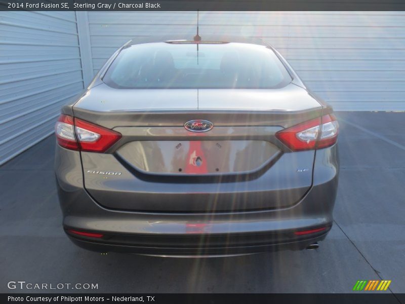 Sterling Gray / Charcoal Black 2014 Ford Fusion SE