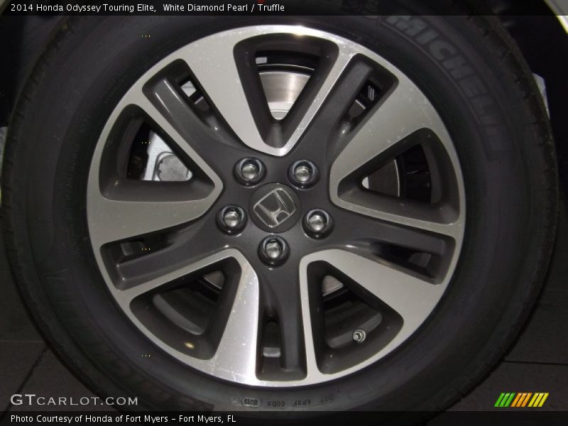 White Diamond Pearl / Truffle 2014 Honda Odyssey Touring Elite