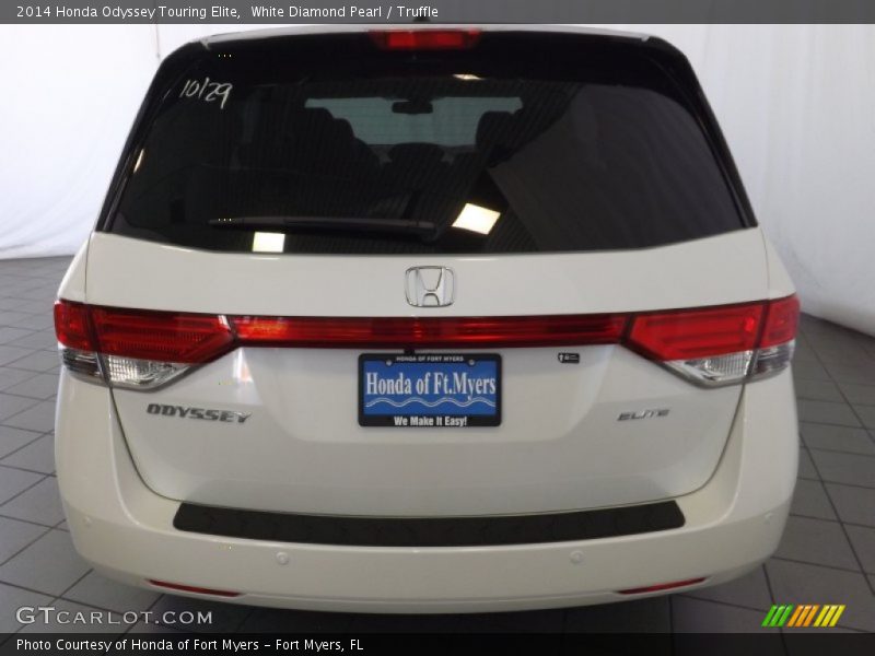 White Diamond Pearl / Truffle 2014 Honda Odyssey Touring Elite