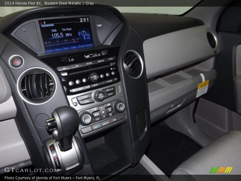 Modern Steel Metallic / Gray 2014 Honda Pilot EX