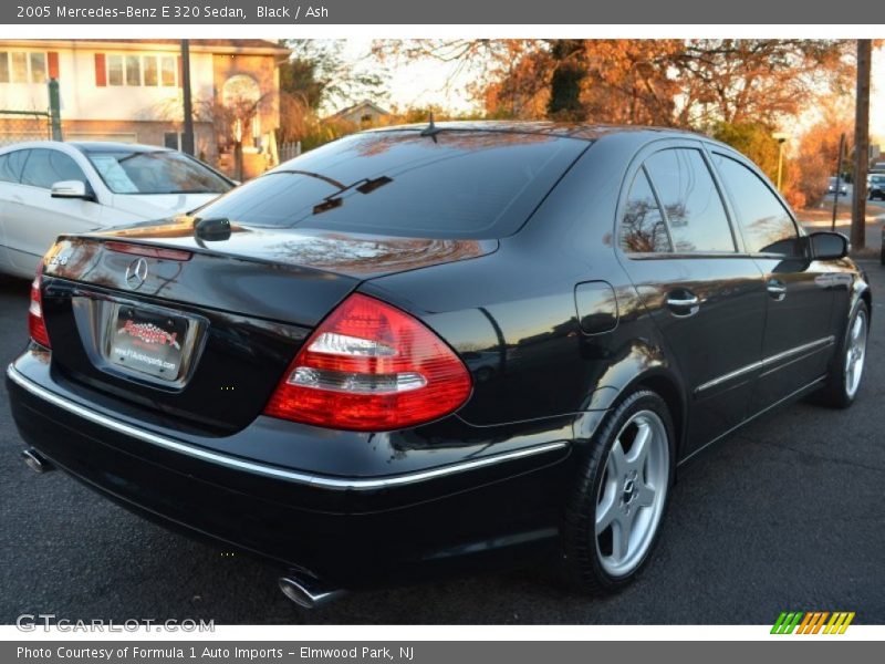 Black / Ash 2005 Mercedes-Benz E 320 Sedan