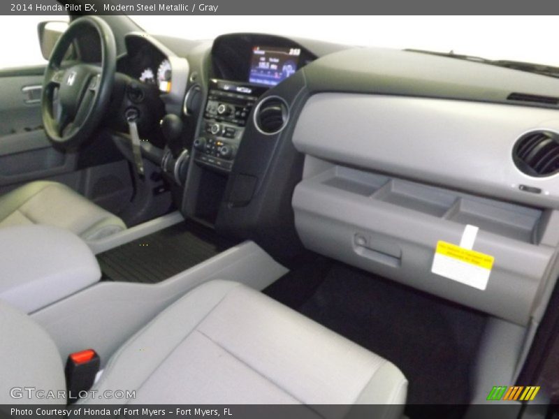 Modern Steel Metallic / Gray 2014 Honda Pilot EX