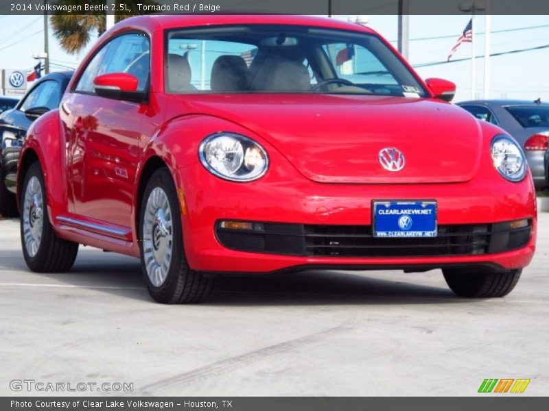 Tornado Red / Beige 2014 Volkswagen Beetle 2.5L
