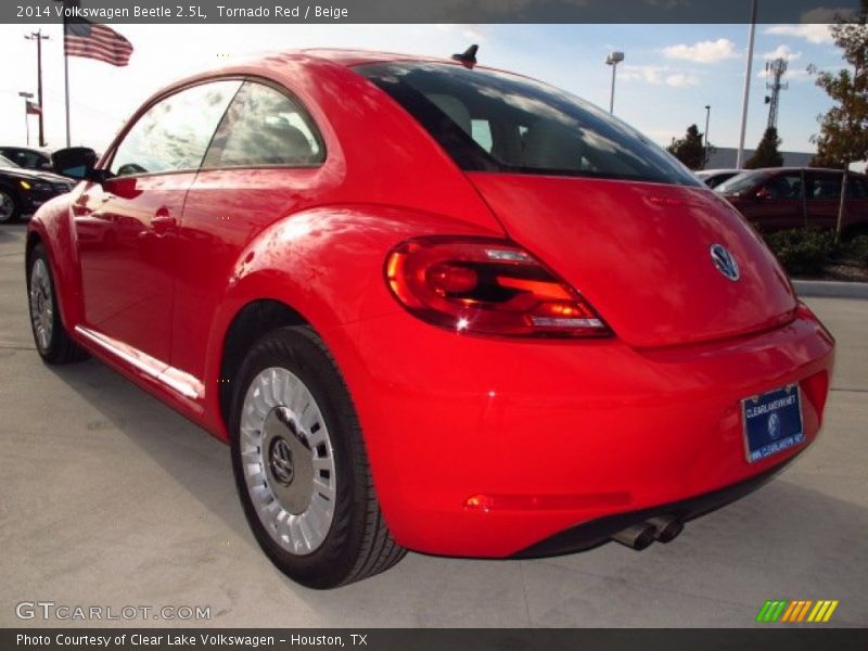 Tornado Red / Beige 2014 Volkswagen Beetle 2.5L