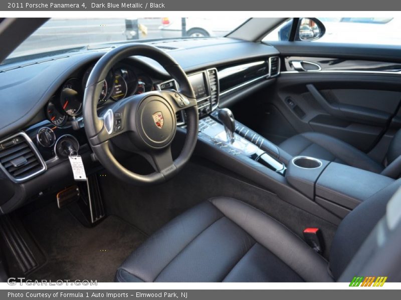 Dark Blue Metallic / Black 2011 Porsche Panamera 4