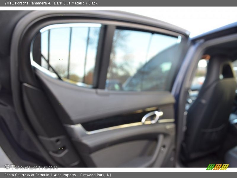 Dark Blue Metallic / Black 2011 Porsche Panamera 4