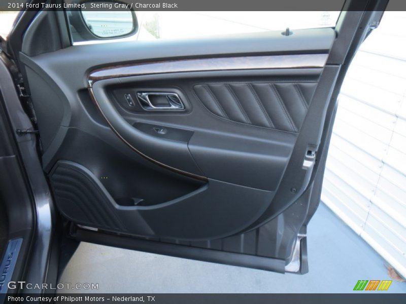 Door Panel of 2014 Taurus Limited