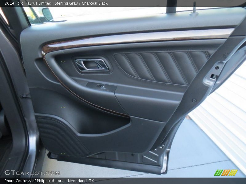Sterling Gray / Charcoal Black 2014 Ford Taurus Limited