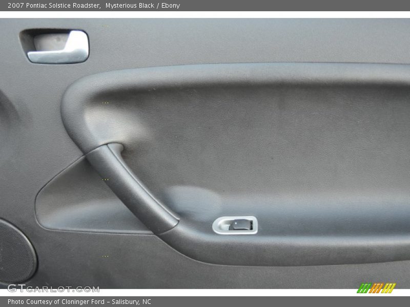 Mysterious Black / Ebony 2007 Pontiac Solstice Roadster