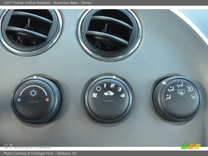 Mysterious Black / Ebony 2007 Pontiac Solstice Roadster