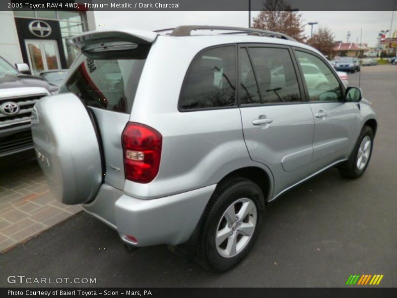 Titanium Metallic / Dark Charcoal 2005 Toyota RAV4 4WD