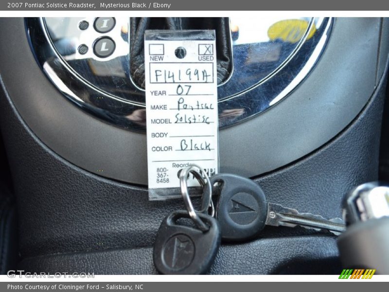 Mysterious Black / Ebony 2007 Pontiac Solstice Roadster