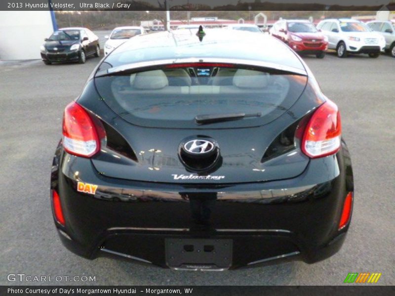 Ultra Black / Gray 2013 Hyundai Veloster