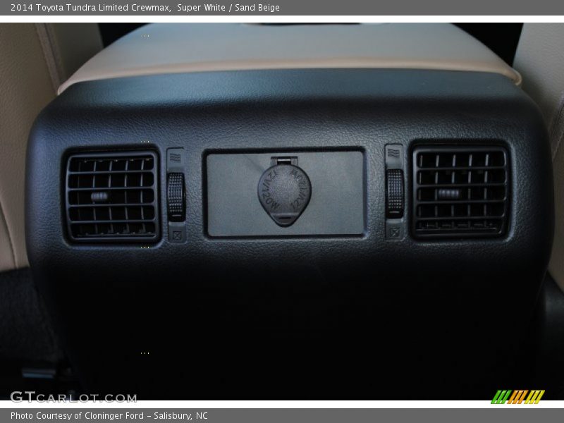 Super White / Sand Beige 2014 Toyota Tundra Limited Crewmax
