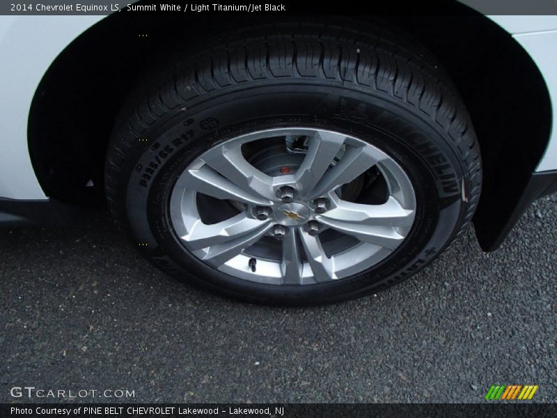 Summit White / Light Titanium/Jet Black 2014 Chevrolet Equinox LS