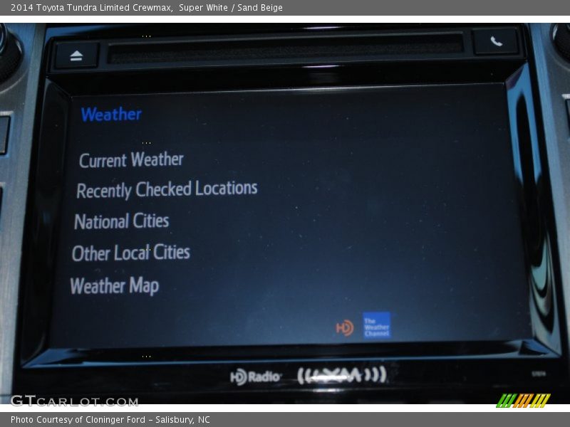 Super White / Sand Beige 2014 Toyota Tundra Limited Crewmax