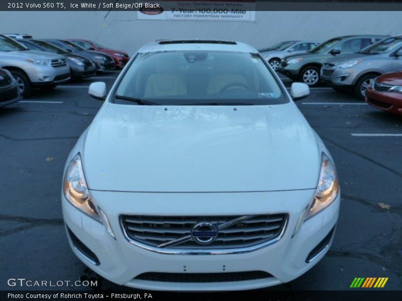 Ice White / Soft Beige/Off Black 2012 Volvo S60 T5