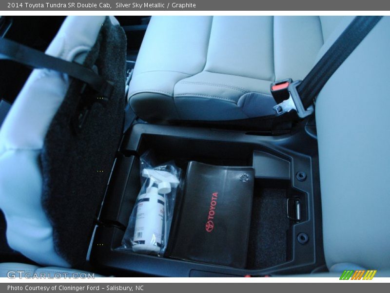 Silver Sky Metallic / Graphite 2014 Toyota Tundra SR Double Cab