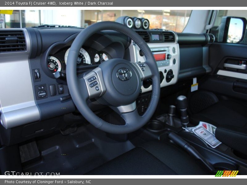 Iceberg White / Dark Charcoal 2014 Toyota FJ Cruiser 4WD