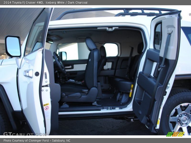 Iceberg White / Dark Charcoal 2014 Toyota FJ Cruiser 4WD