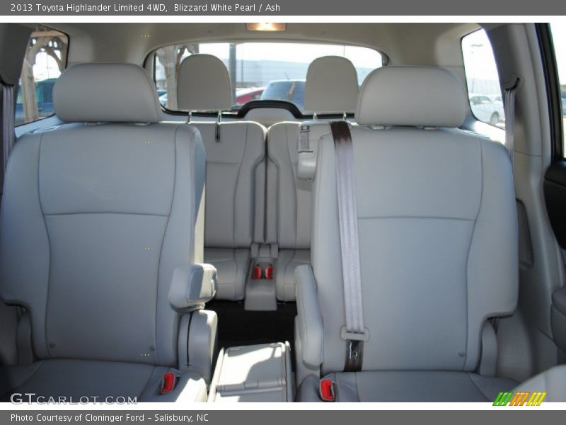 Blizzard White Pearl / Ash 2013 Toyota Highlander Limited 4WD