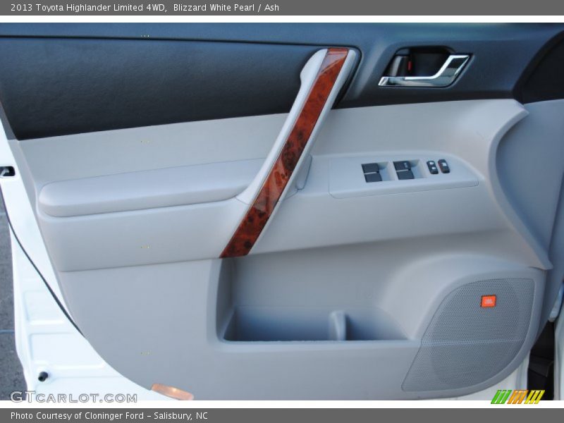 Blizzard White Pearl / Ash 2013 Toyota Highlander Limited 4WD