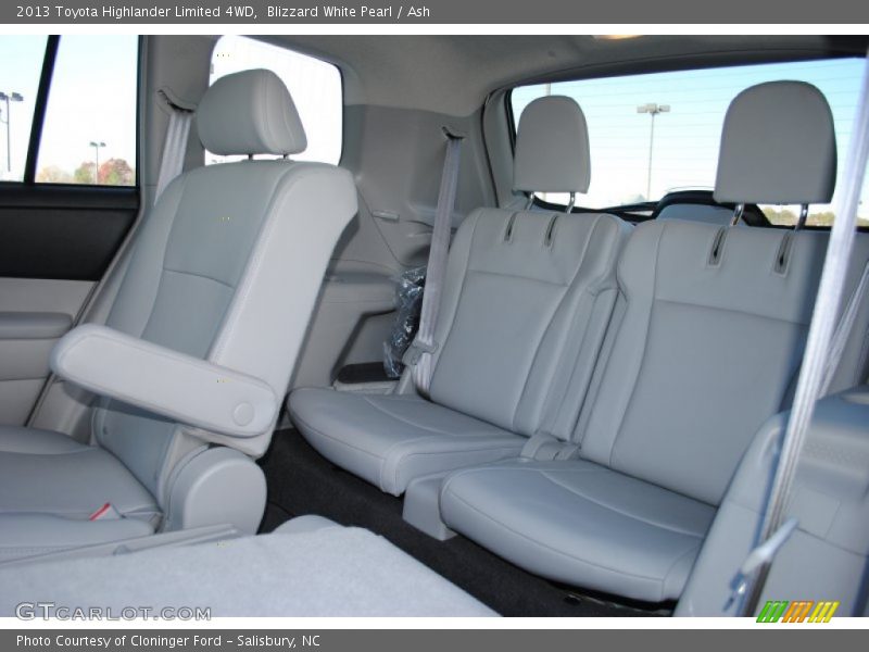 Blizzard White Pearl / Ash 2013 Toyota Highlander Limited 4WD
