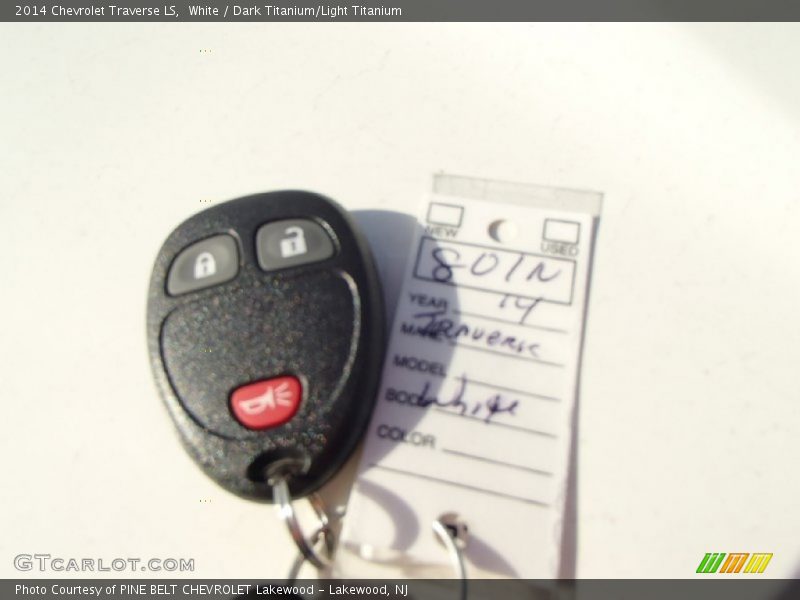 White / Dark Titanium/Light Titanium 2014 Chevrolet Traverse LS