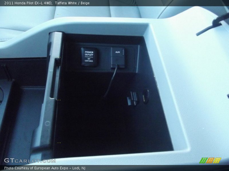 Taffeta White / Beige 2011 Honda Pilot EX-L 4WD