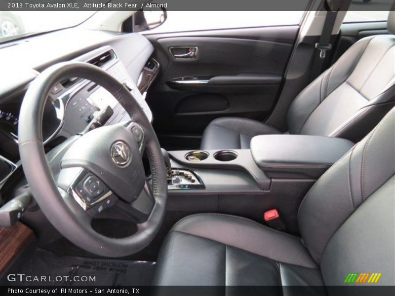 Attitude Black Pearl / Almond 2013 Toyota Avalon XLE
