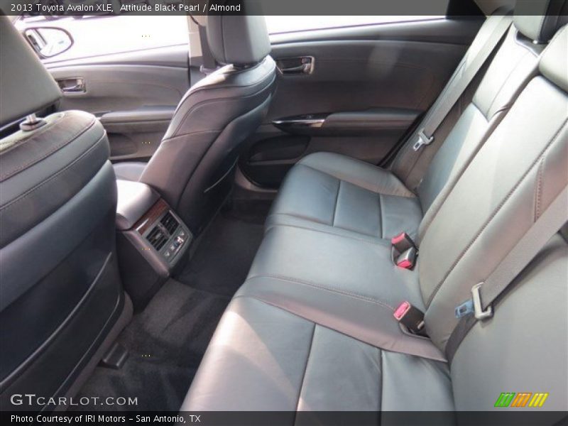 Attitude Black Pearl / Almond 2013 Toyota Avalon XLE
