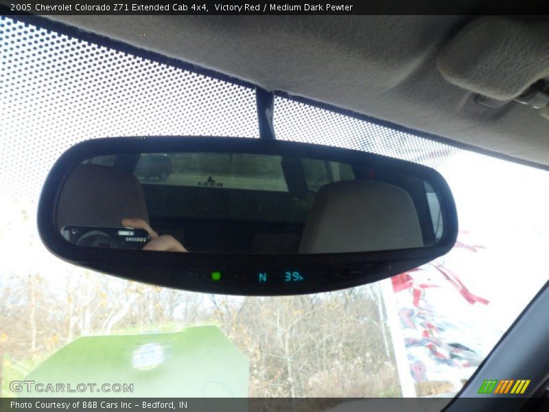 Victory Red / Medium Dark Pewter 2005 Chevrolet Colorado Z71 Extended Cab 4x4