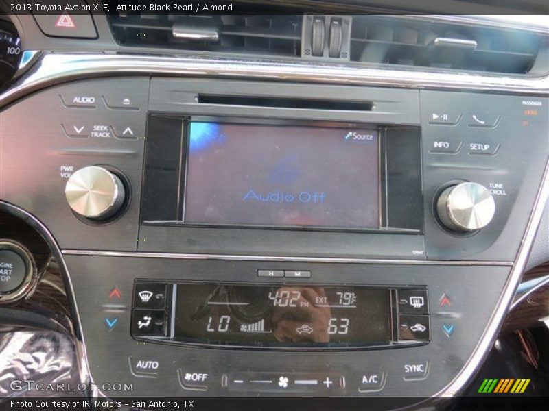 Attitude Black Pearl / Almond 2013 Toyota Avalon XLE