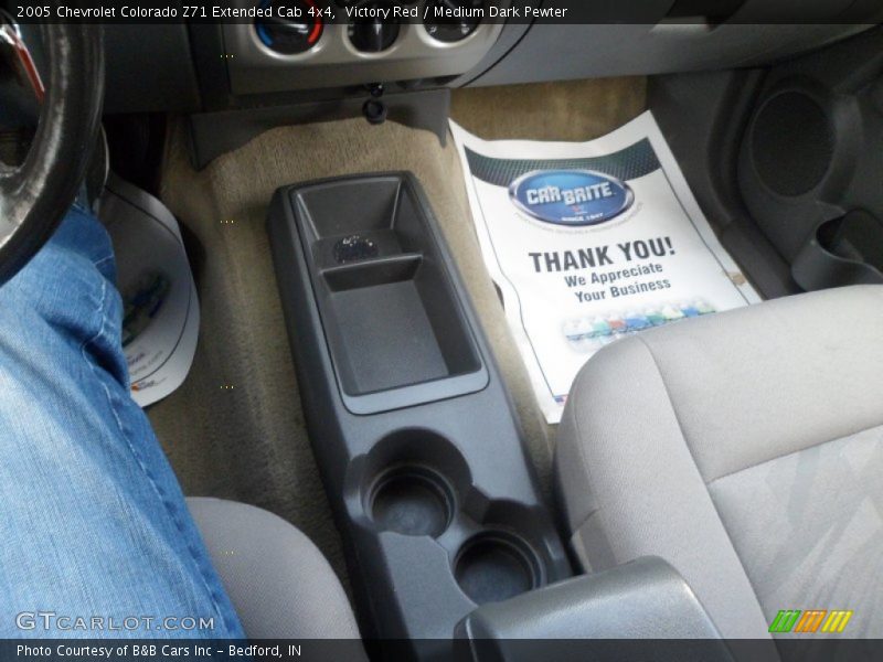 Victory Red / Medium Dark Pewter 2005 Chevrolet Colorado Z71 Extended Cab 4x4