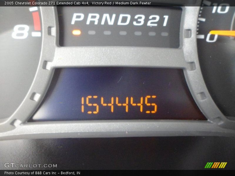 Victory Red / Medium Dark Pewter 2005 Chevrolet Colorado Z71 Extended Cab 4x4