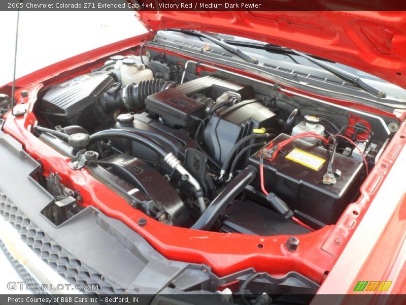 Victory Red / Medium Dark Pewter 2005 Chevrolet Colorado Z71 Extended Cab 4x4