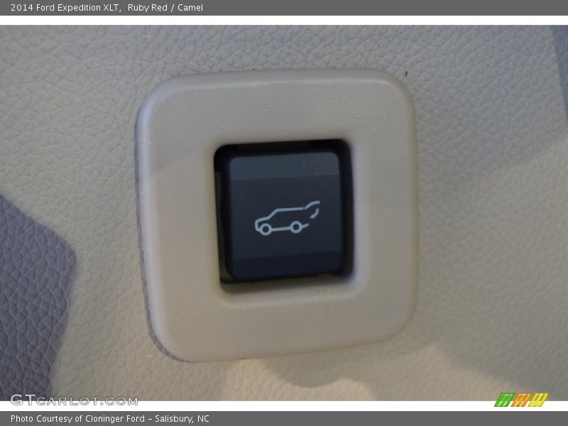 Ruby Red / Camel 2014 Ford Expedition XLT