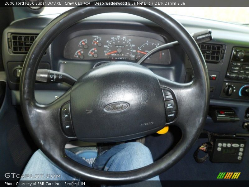 Deep Wedgewood Blue Metallic / Dark Denim Blue 2000 Ford F250 Super Duty XLT Crew Cab 4x4
