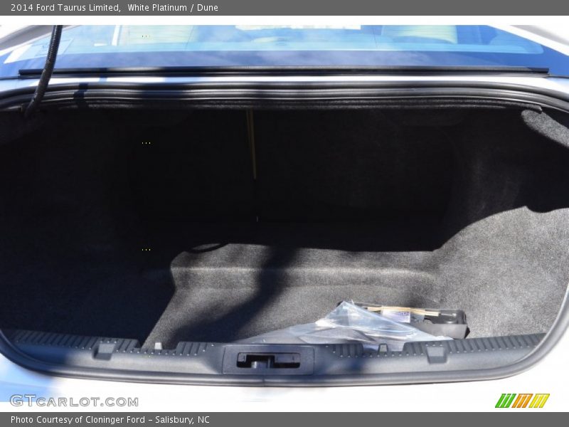 White Platinum / Dune 2014 Ford Taurus Limited