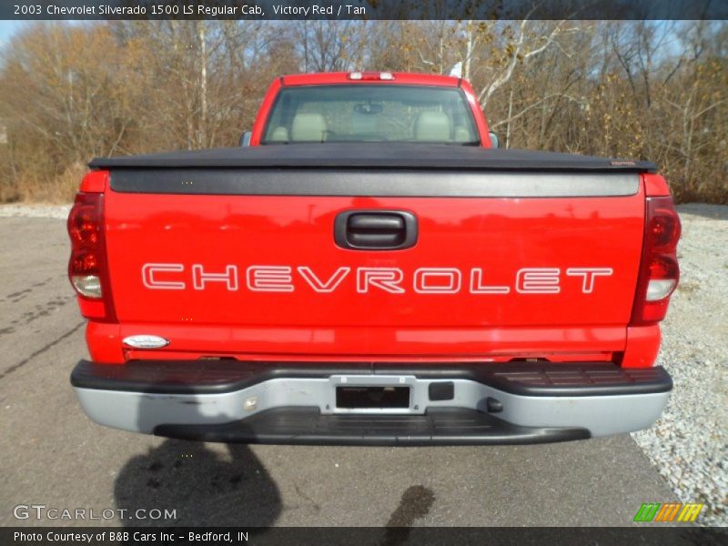 Victory Red / Tan 2003 Chevrolet Silverado 1500 LS Regular Cab