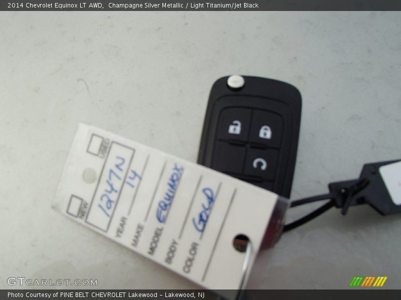 Champagne Silver Metallic / Light Titanium/Jet Black 2014 Chevrolet Equinox LT AWD